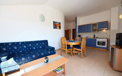 Alojamiento:&nbsp;Sani 100.4