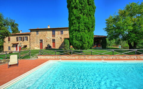 Il Frantoio: Propiedad, Piscina, Edificio, Bienes Raíces, Casa, Agua, Inmuebles, Vacaciones, Villa, Ocio