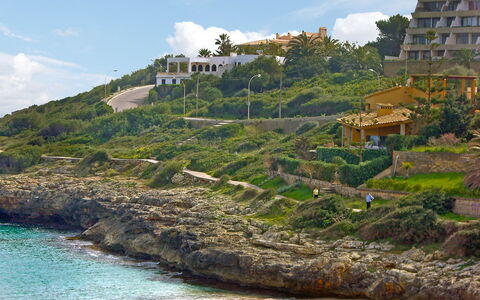 Cala Mendia Sea Views: Costa, Paisaje Natural, Mar, Acantilado, Agua, Costeras Y Los Accidentes Geográficos Oceánico, Promontorio, Turismo, Apuntalar, Terreno