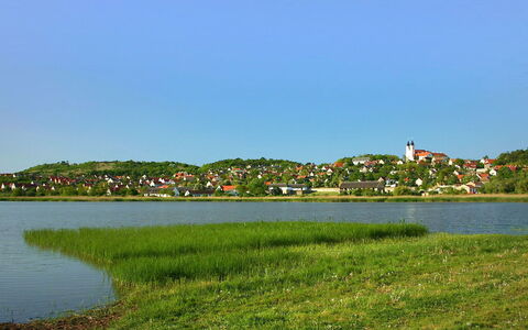 Lago: Cuerpo De Agua, Agua, Cielo, Río, Verde, Hierba, Entorno Natural, Apuntalar, Banco, Mar