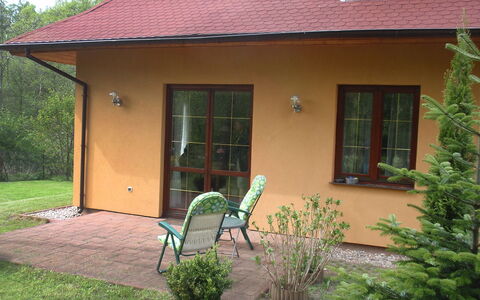 Borowikowa: Propiedad, Casa, Casa, Edificio, Bienes Raíces, Yarda, Patio Interior, Cabaña, Techo, Fachada