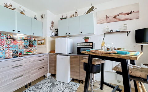 Port Camargue 530: Arbusto, Jardín, Barrio Residencial, Planta De La Comunidad, El Terreno Del Lote, Cobertura Del Suelo, Paisajismo, Patio Interior, Yarda