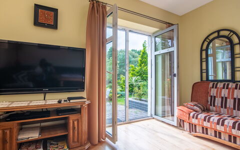 Głęboczek 21: Mueble, Piso, Diseño De Interiores, Madera, Suelo, Encendiendo, Habitación, Casa, Televisión, Sala