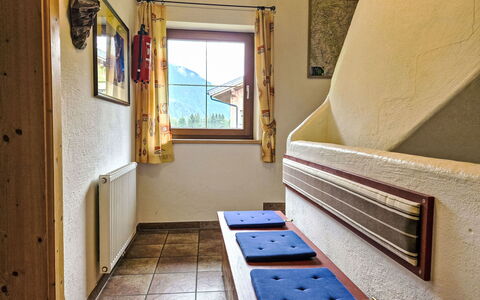 Längenfeld 165: Techo, Habitación, Manchas De Madera, Madera Dura, Barniz, Hotel, Madera Contrachapada, Marco
