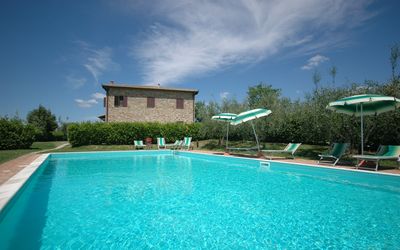 Massi - San Gimignano, Toscana, Italia - Massi a