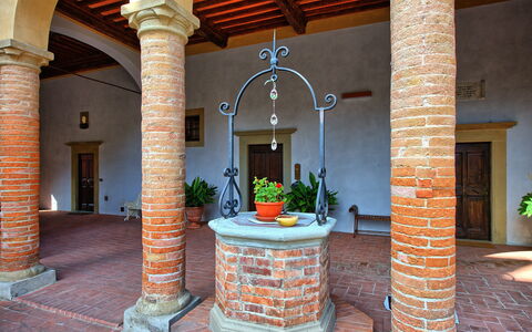 Certaldo: Columna, Propiedad, Enladrillado, Edificio, Bienes Raíces, Arquitectura, Casa, Ladrillo, Porche, Arco