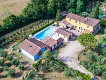 Agriturismo La Crosticcia