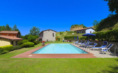 Le Balze: Piscina, Asentamientos Humanos, Cabaña, Inmuebles, Casa De Campo, Hacienda, Eco Hotel, Recurso, Pueblo, Villa