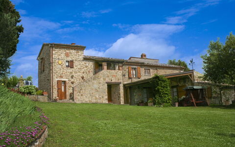 Country House Il Galleto: Casa, Arbusto, Área Rural, Cabaña, Inmuebles, Pueblo, Casa De Campo, Jardín, Paisajismo