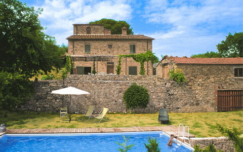 Casa Rossa: Piscina, Inmuebles, Jardín, Hacienda, Villa, Casa De Campo, Paisajismo, Mansión, Yarda, Recurso