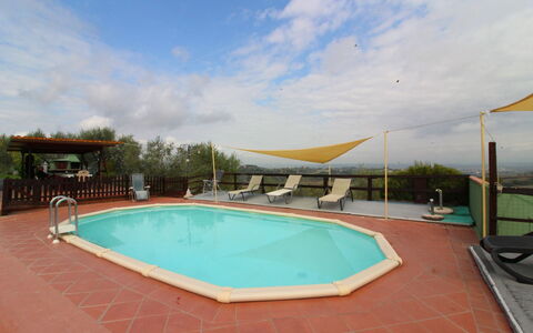 Casa Bella: Agua, Nube, Cielo, Propiedad, Piscina, Azur, Sombra, Edificio, Diseño De Interiores, Mueble Para Exteriores