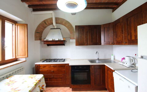 Casa Bella: Propiedad, Habitación, Edificio, Cocina, Mueble, Gabinetes, Mostrador, Casa, Diseño De Interiores, Casa