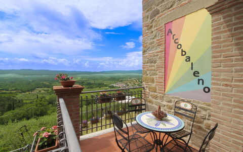 Agriturismo Arcobaleno: Silla, Balcón, Planta De Casa, Villa, Hacienda
