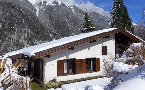 L'Piri: Nieve, Cielo, Planta, Edificio, Nube, Montaña, Propiedad, Ventana, Árbol, Casa