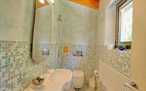 Casa Lucia: Baño, Habitación, Propiedad, Diseño De Interiores, Loseta, Arquitectura, Edificio, Bienes Raíces, Casa, Suelo
