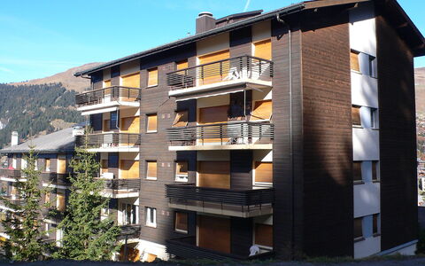 Les Girolles A59: Cielo, Edificio, Tiempo De Día, Propiedad, Ventana, Planta, Bloque De Pisos, Diseño Urbano, Condominio