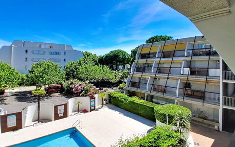 Les Terrasses du Ponant: Departamento, Condominio, Sombra, Paisajismo, Recurso, Hotel, Balcón