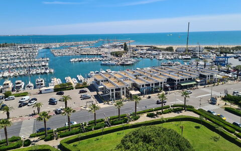 Les Terrasses du Ponant: Centro De Deportes Acuáticos, Barco, Mar, Costeras Y Los Accidentes Geográficos Oceánico, Vista Panorámica, Muelle, Costa, Watercraft, Puerto, Puerto