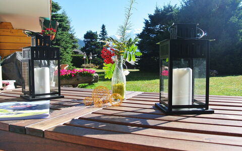 Verbier 390: Propiedad, Cubierta, Mesa, Árbol, Casa, Madera, Paisaje, Planta, Patio Interior, Casa