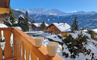 Verbier 390: Cielo, Montaña, Edificio, Nieve, Propiedad, Naturaleza, Casa, Árbol, Madera, Nube