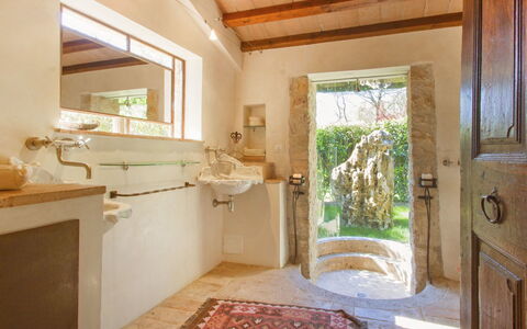 Nest: Habitación, Propiedad, Baño, Techo, Edificio, Suelo, Diseño De Interiores, Casa, Mueble, Casa
