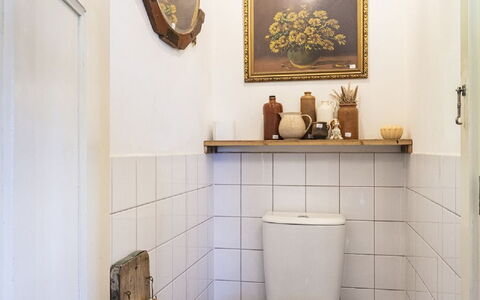 Polderzicht: Marco, Propiedad, Baño, Baño, Edificio, Encendiendo, Púrpura, Diseño De Interiores, Suelo, Pared