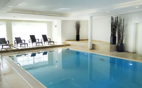 Kaprun 155: Agua, Mueble, Piscina, Diseño De Interiores, Suelo, Piso, Silla, Ocio, Sombra, Bienes Raíces