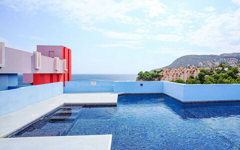 Alojamiento:&nbsp;Muralla Roja 914.5