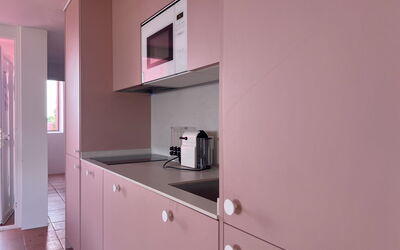 Alojamiento:&nbsp;Muralla Roja 914.4