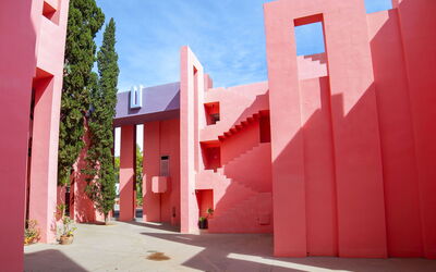 Alojamiento:&nbsp;Muralla Roja 914.5
