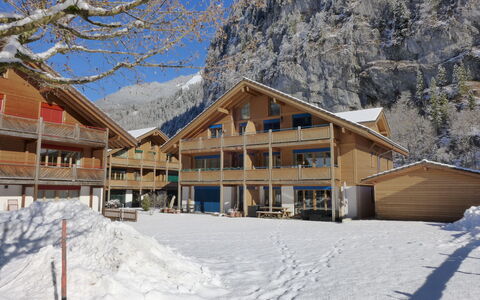 Staubbach: Nieve, Cielo, Edificio, Montaña, Pendiente, Ventana, Casa, Árbol, Ocio, Cordillera