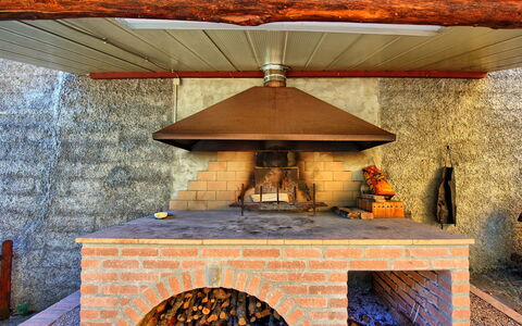 Villa Lorenzo: Albañileria Horno, Hogar, Aparato De Cocina, Habitación, Horno, Arquitectura, Edificio, Casa, Diseño De Interiores