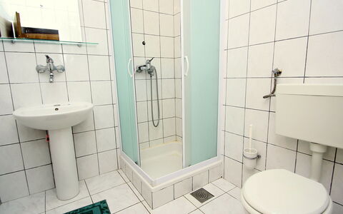 Repak: Baño, Propiedad, Habitación, Loseta, Arreglo De Tubería, Arquitectura, Diseño De Interiores, Suelo, Casa, Bienes Raíces