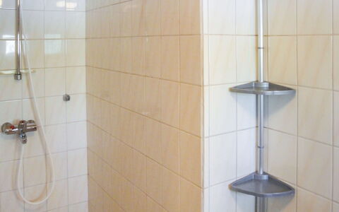 Kujalan Lomat 2: Pared, Piso, Suelo, Baño, Diseño De Interiores, Loseta, Arreglo De Tubería, Plomería, Habitación