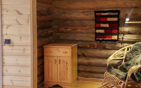 Alakitkajärvi, Takkusalmi: Piso, Madera, Suelo, Mueble, Diseño De Interiores, Suelos De Madera, Madera Dura, Manchas De Madera, Marrón, Tablón