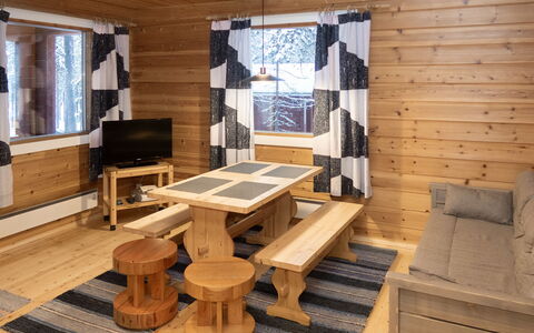 Viipusjärvi 11: Madera, Piso, Suelo, Diseño De Interiores, Techo, Manchas De Madera, Mueble, Madera Dura, Habitación, Tablón