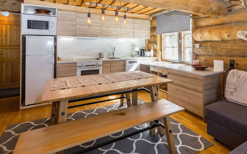 Örtsylä B: Área Rural, Hill Station, Pueblo, Cordillera, Valle, Pueblo De Montaña, Alpes, Eco Hotel, Balcón, Hotel