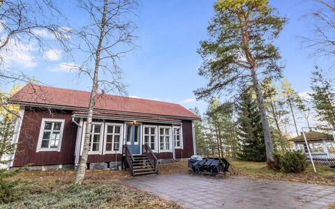 Säikkäranta: Edificio, Ventana, Madera, Rama, Casa, Casa, Cabaña, Arquitectura, Techo, Área Rural