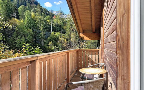 Am Arlberg: Madera, Porche, Manchas De Madera, Madera Dura, Cabaña, Tablón, Cuarto De Troncos, Maderas, Madera Contrachapada, Cubierta