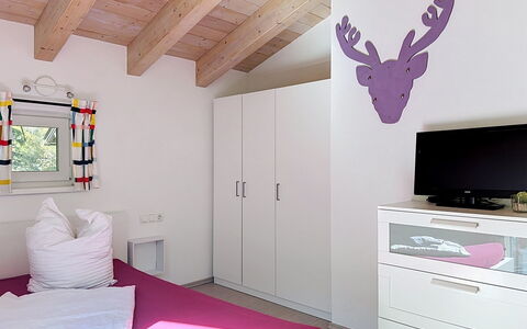 Am Arlberg: Mueble, Diseño De Interiores, Habitación, Techo, Suelo, Textil, Habitación, Piso, Casa, Cama