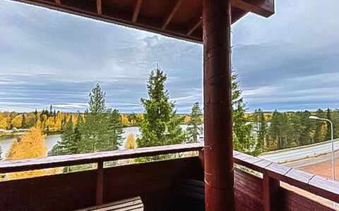 Länsirinne C 12: Alerce, Sombra, Madera Dura, Manchas De Madera, La Luz Del Día, Cuarto De Troncos, Eco Hotel, Familia De Pino