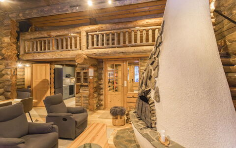 Rukasaukko: Madera, Diseño De Interiores, Techo, Piso, Suelo, Casa, Mueble, Habitación, Cabaña, Sala