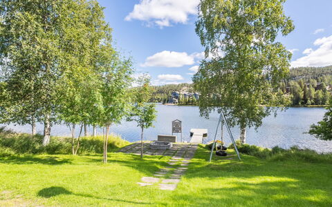Kelokivakka E23: Agua, Paisaje Natural, Banco, Paisaje, Lago, El Terreno Del Lote, Reservorio, Río, Lago, Césped
