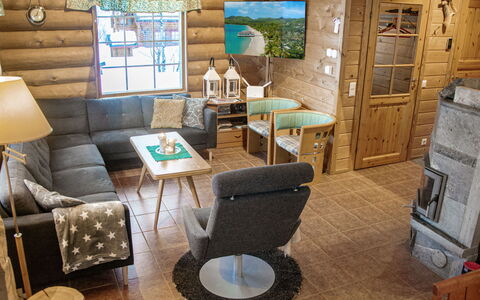 Kilpis-Arkki: Madera, Mueble, Casa, Sala, Sofá, Cabaña, Cuarto De Troncos, Habitación, Silla