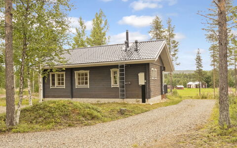 Lonnakko: Madera, Casa, Cabaña, Casa, Techo, El Terreno Del Lote, Área Rural, Vía Muerta, Edificios Del Jardín, Cobertizo