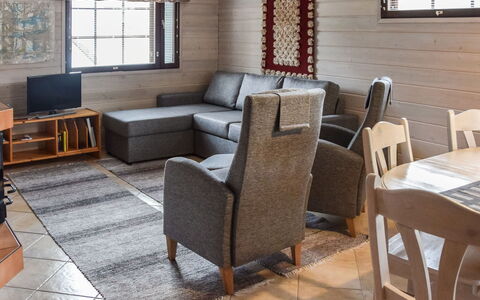 Ahonlaita: Mueble, Piso, Madera, Suelo, Diseño De Interiores, Habitación, Sofá, Sala, Mesa, Casa