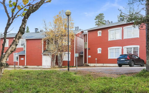 Moitakuru A14: Barrio Residencial, Barrio, Casa, Casa, Asentamientos Humanos, Suburbio, Inmuebles, Yarda, Entrada De Coches, Congelación