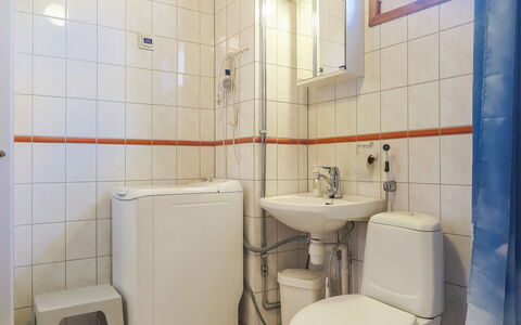 Moitakuru A14: Arreglo De Tubería, Piso, Lavabo, Suelo, Lavabo Del Baño, Plomería, Diseño De Interiores, Baño, Grifo, Baño