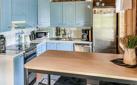 Vastaniemi: Madera, Cabaña, Manchas De Madera, Madera Dura, Cuarto De Troncos, Tablón, Techo, Material Natural, Maderas, Edificios Del Jardín