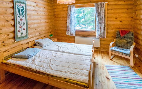 Hevonkuusi: Madera, Techo, Habitación, Casa, Diseño De Interiores, Manchas De Madera, Cama, Madera Dura, Cabaña, Lecho